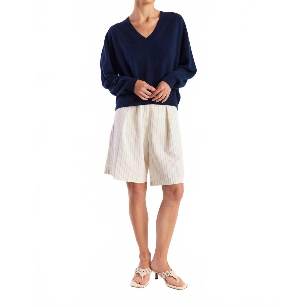 NEW BRODIE CASHMERE hailey v neck top in navy
